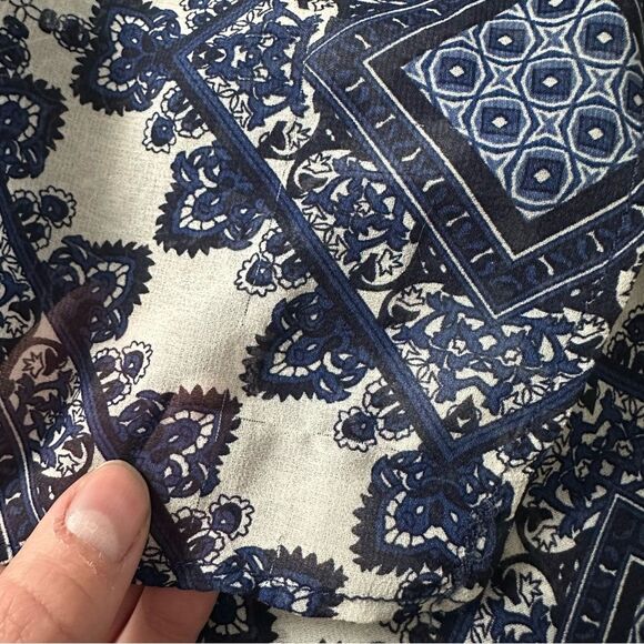 Sans Souci Blue White Paisley Patterned Tunic Button-Up Shirt Size Medium - Picture 7 of 16